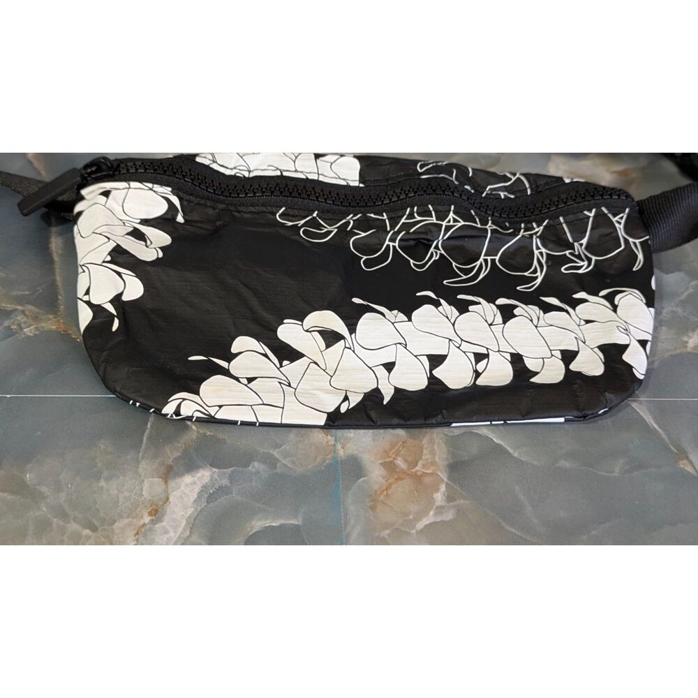 Aloha Collection Mini Hip Pack - Tyvek coated - Dry/Wet - NEW - Picture 6 of 8